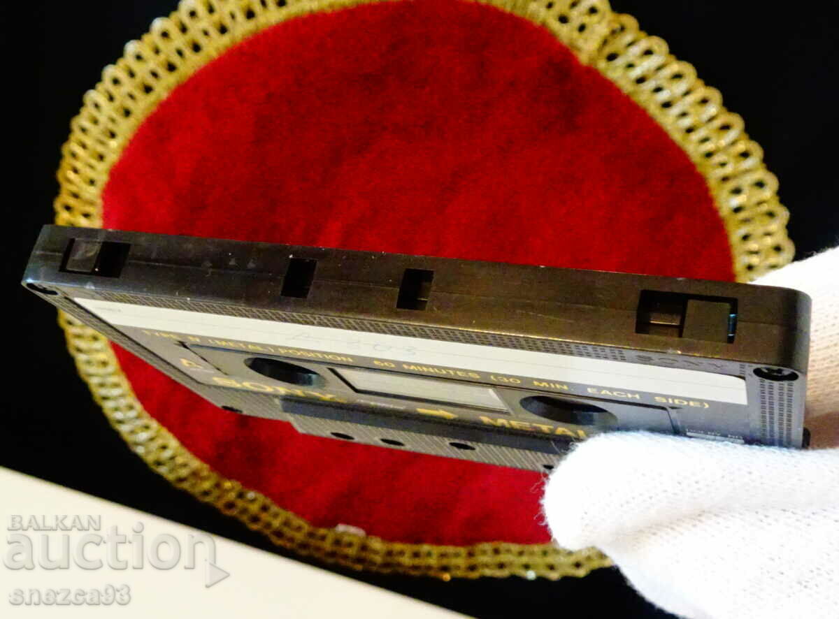 Sony Metallic audio cassette with Elton John. - 5 Sony Metallic audio cassette with Elton John. - 5