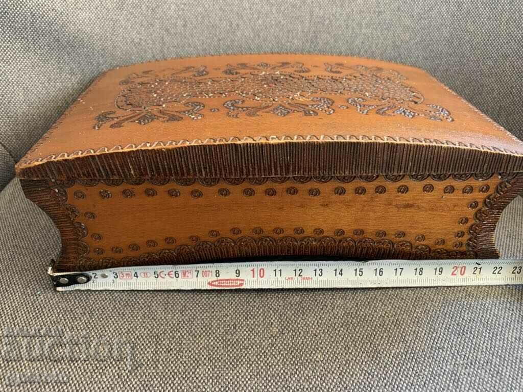 Beautiful wooden jewelry box-8 with price 25.00 BGN | € 12.78 Beautiful wooden jewelry box-8 with price 25.00 BGN | € 12.78