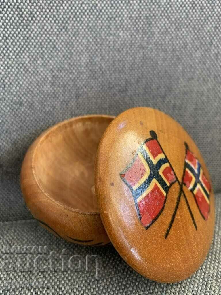 Beautiful wooden jewelry box-9 with price 5.00 BGN | € 2.56 Beautiful wooden jewelry box-9 with price 5.00 BGN | € 2.56