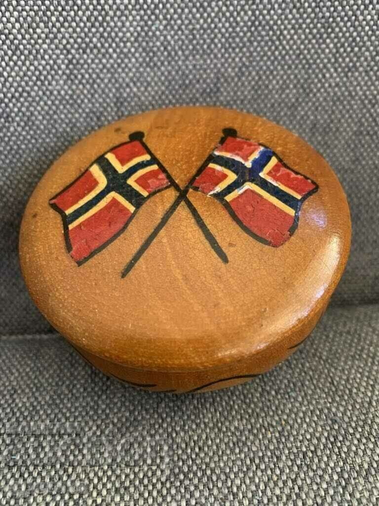 Beautiful wooden jewelry box-9 Beautiful wooden jewelry box-9