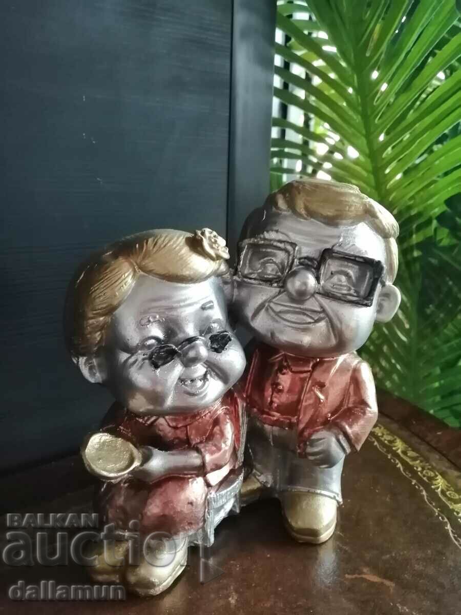 decorative figurine grandmother and grandfather from the movie up 15 cm