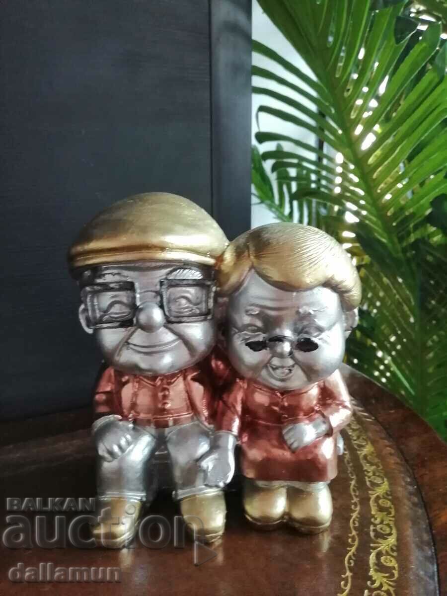 decorative figurine grandmother and grandfather from the movie up 15 cm with price 18.00 BGN | € 9.20 decorative figurine grandmother and grandfather from the movie up 15 cm with price 18.00 BGN | € 9.20