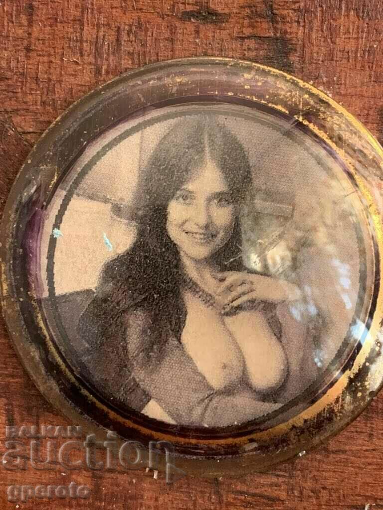 Old interesting bachelor, male box with price 10.00 BGN | € 5.11