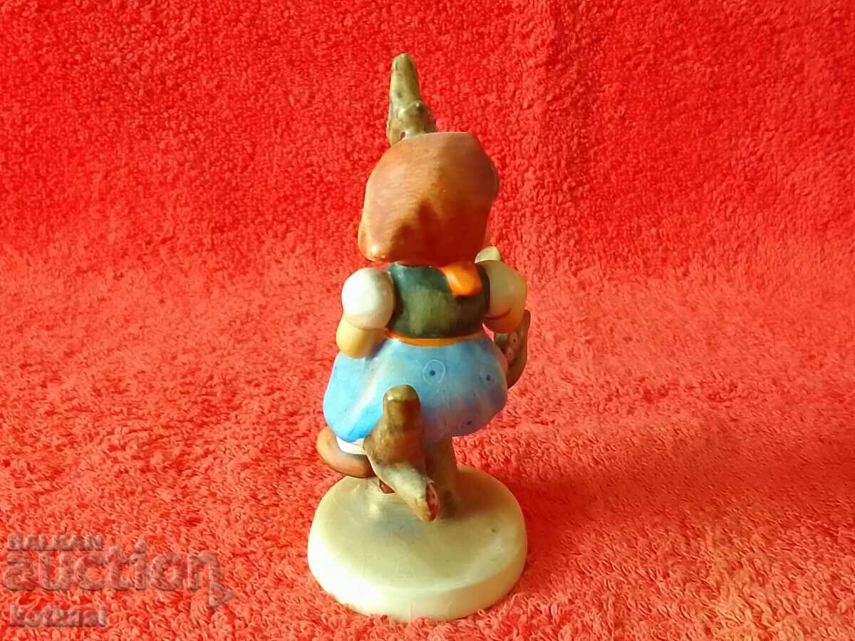 Δημοπρασία Παλιά πορσελάνινη φιγούρα Goebel Hummel κοριτσάκι