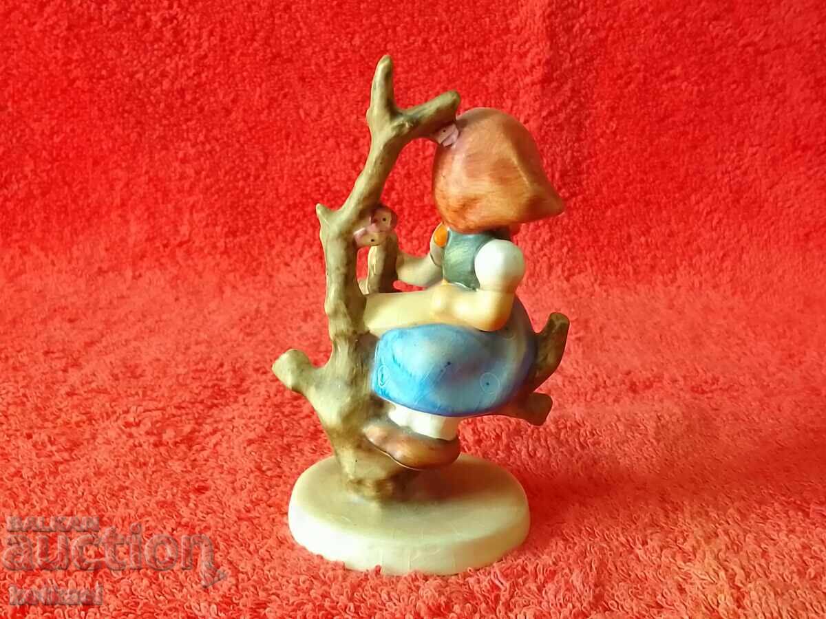 Παράδοση Παλιά πορσελάνινη φιγούρα Goebel Hummel κοριτσάκι