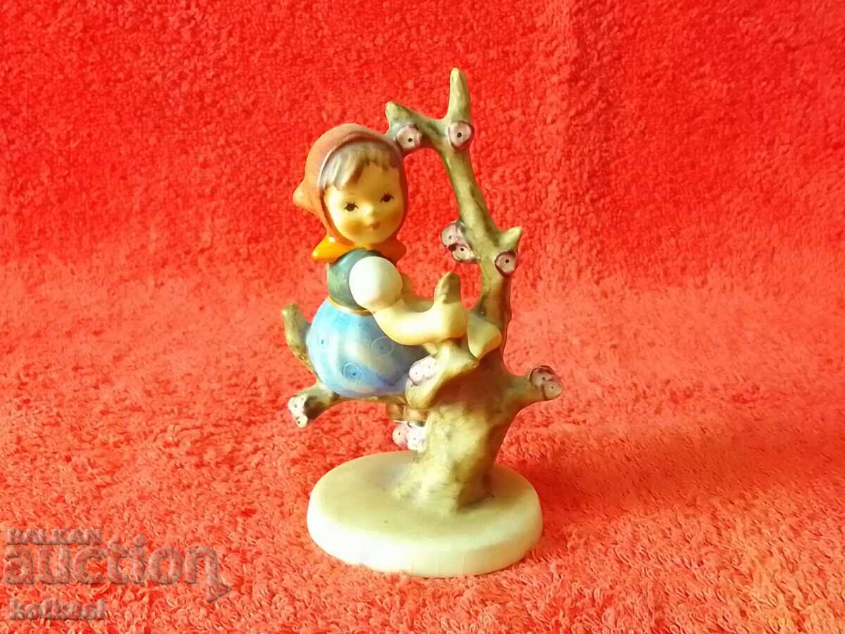 Παλιά πορσελάνινη φιγούρα Goebel Hummel κοριτσάκι