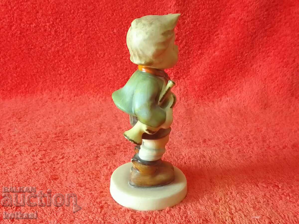 Auction Old porcelain figure boy child musician Goebel Hummel Auction Old porcelain figure boy child musician Goebel Hummel