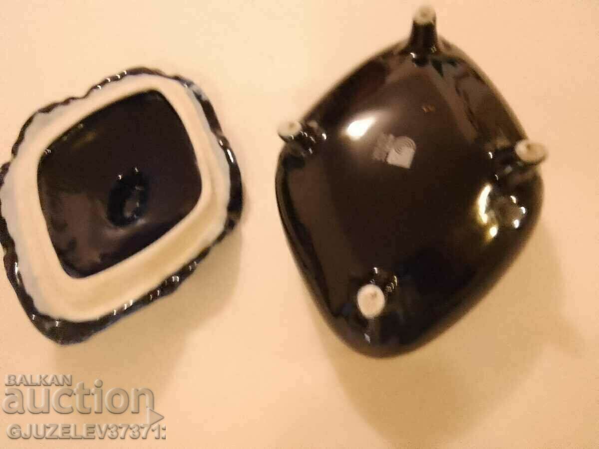 cobalt and gilt porcelain bowl - 5 cobalt and gilt porcelain bowl - 5