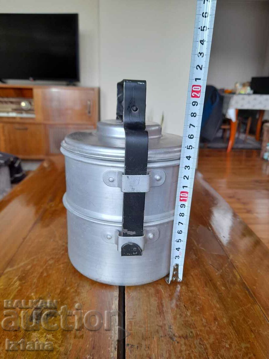 Old food containers with price 30.00 BGN | € 15.34