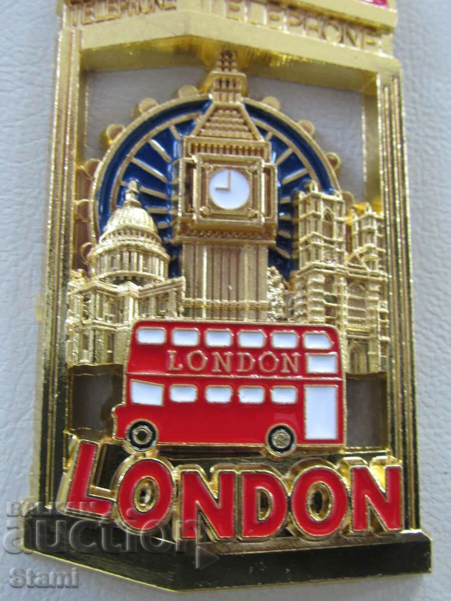 Delivery of Authentic 3D magnet from London, UK, metal Delivery of Authentic 3D magnet from London, UK, metal