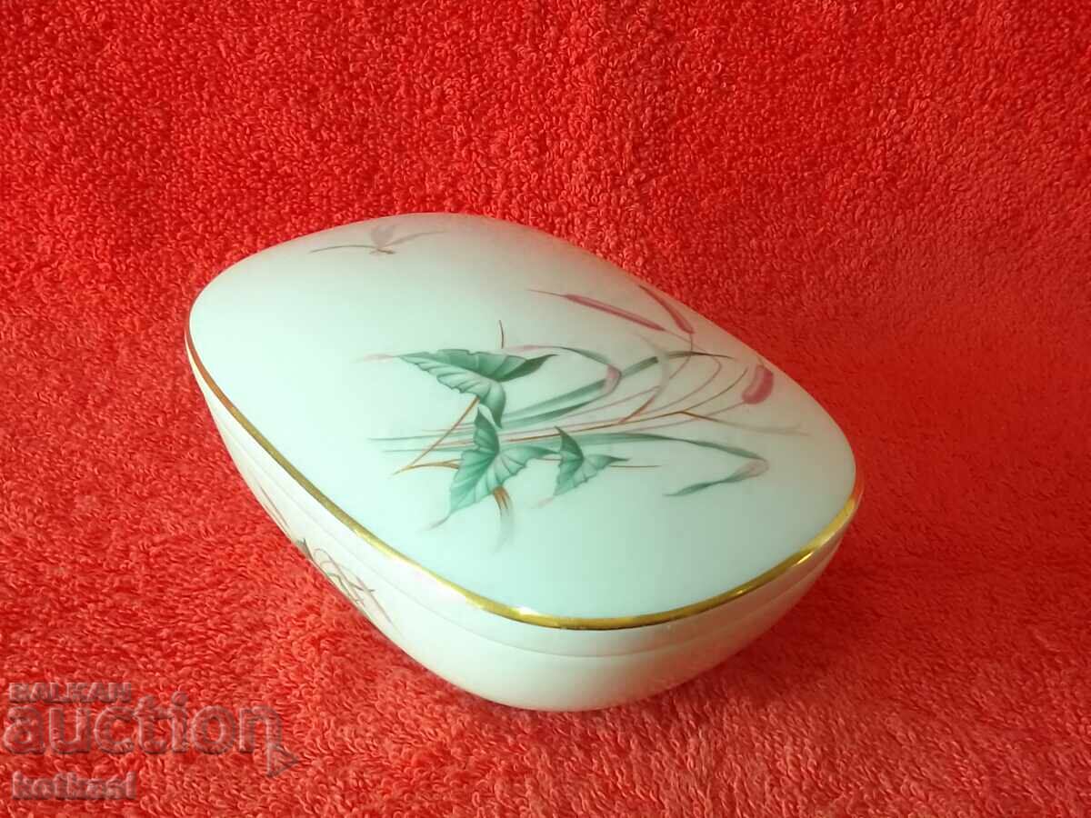 Thomas Rosenthal Germany vintage porcelain jewelry box - 7 Thomas Rosenthal Germany vintage porcelain jewelry box - 7