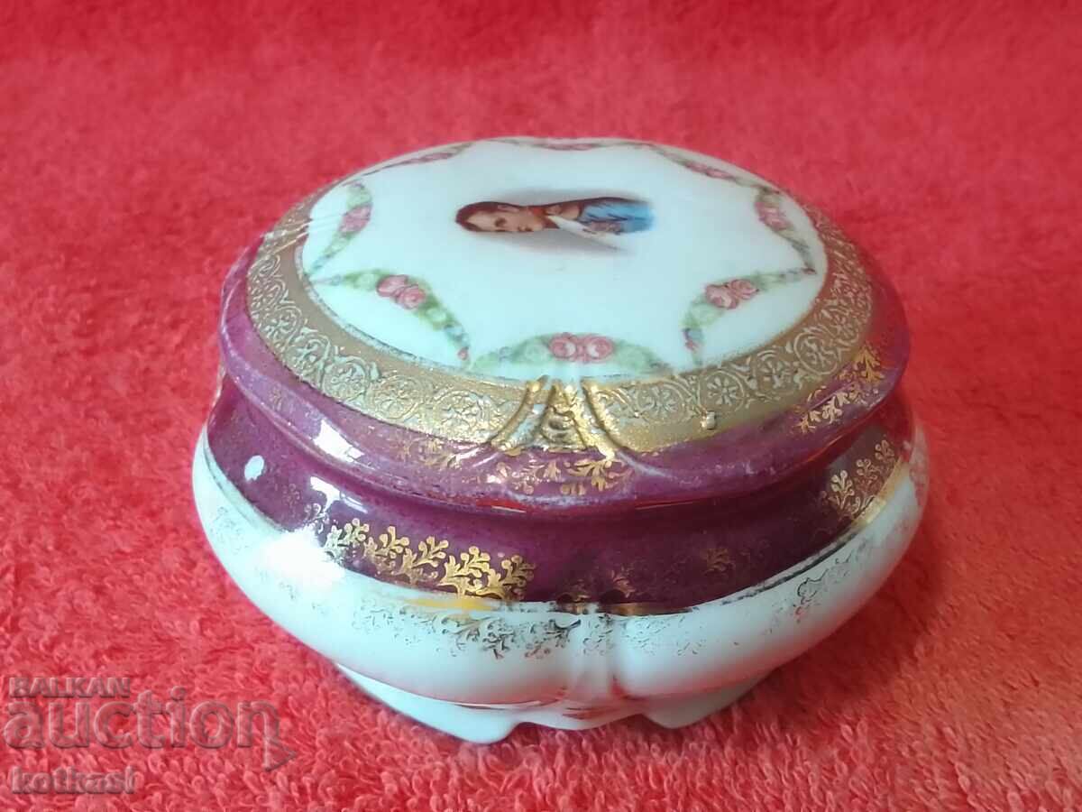 Δημοπρασία Παλιά επιχρυσωμένη πορσελάνινη κοσμηματοθήκη Napoleon Bonaparte