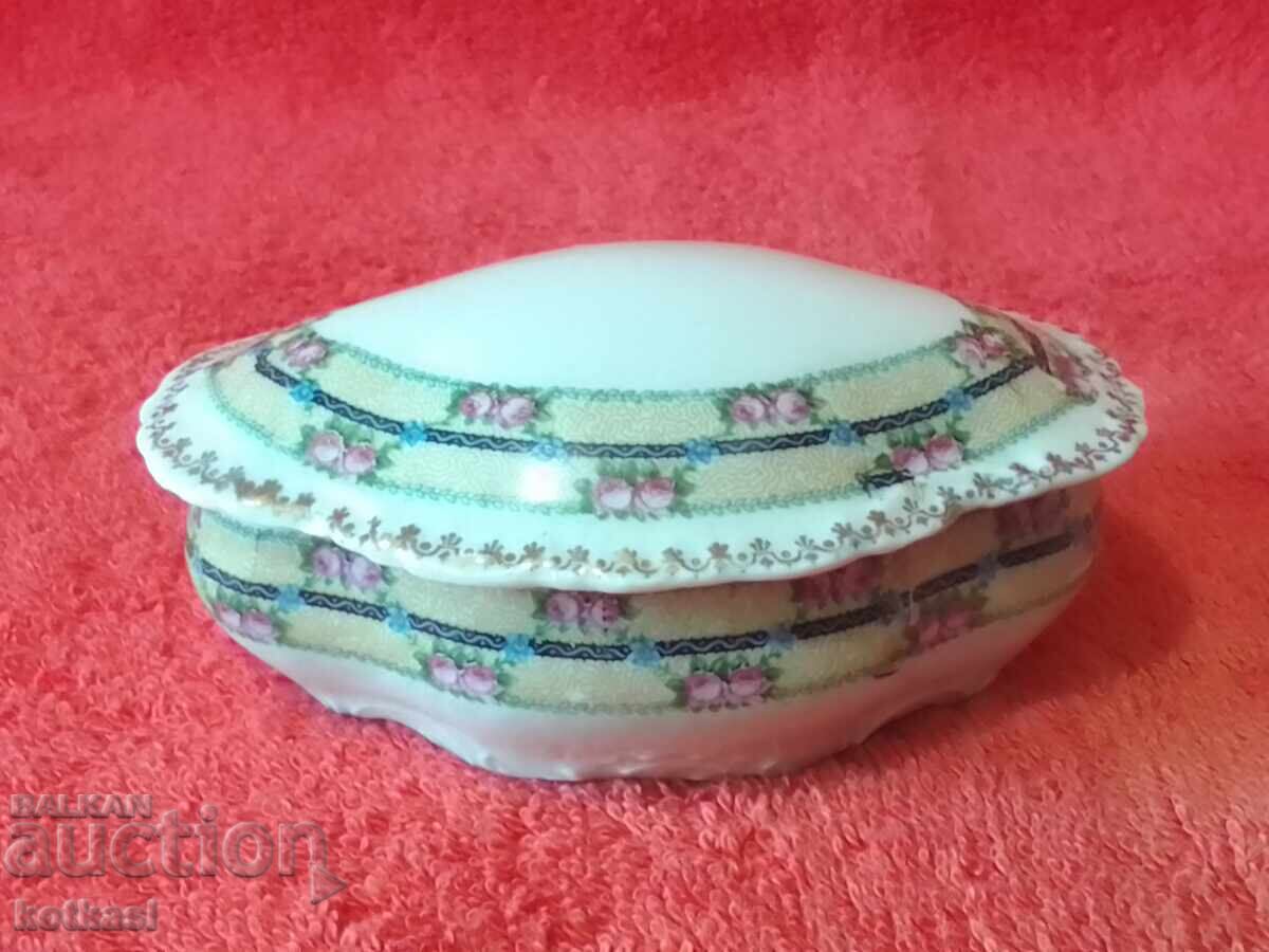 Delivery of Old porcelain jewelry box AHL GEGRUNDET 1876 Delivery of Old porcelain jewelry box AHL GEGRUNDET 1876