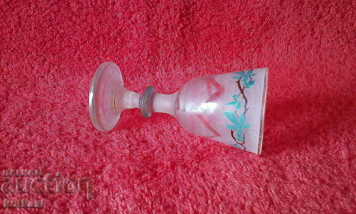 Delivery of Old glass cup