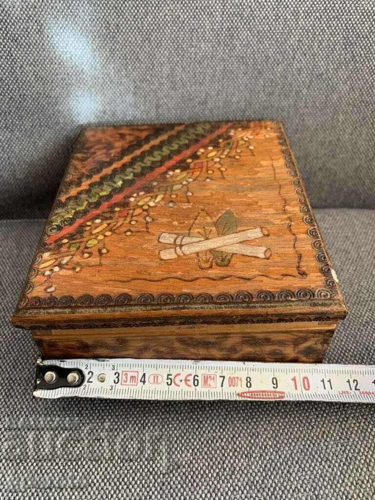 Bulgarian wooden pyrographed ethnic cigarette box-4 with price 8.00 BGN | € 4.09 Bulgarian wooden pyrographed ethnic cigarette box-4 with price 8.00 BGN | € 4.09
