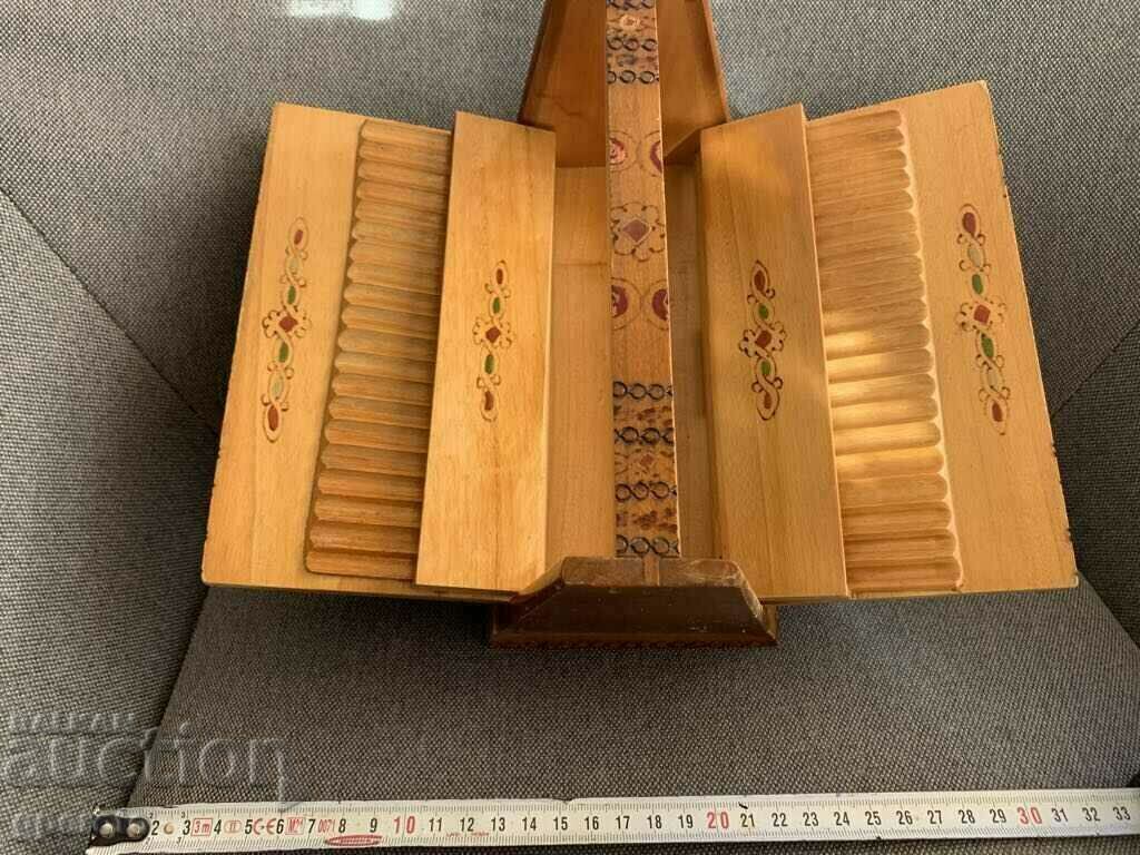 Auction  Bulgarian wooden pyrographed ethnic cigarette box-8