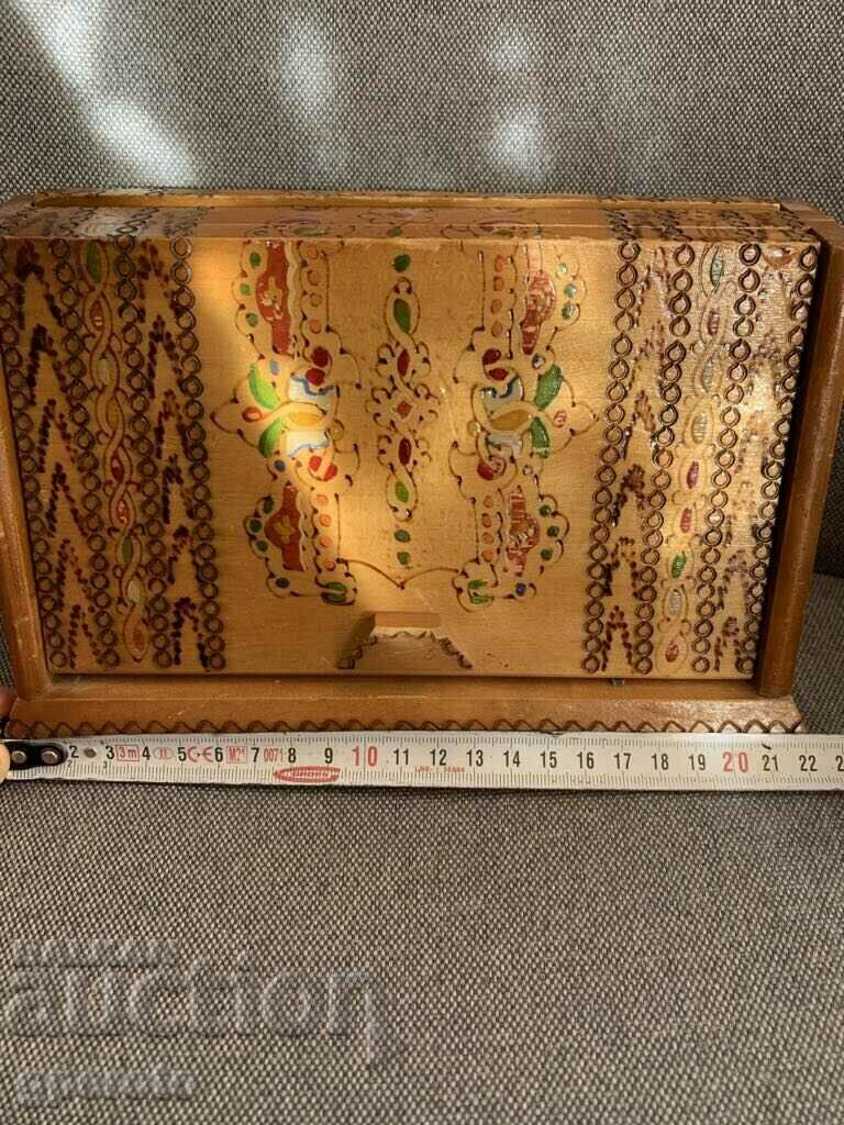 Cutie de țigări etnice bulgărească din lemn pirografat-8 - 5 Cutie de țigări etnice bulgărească din lemn pirografat-8 - 5