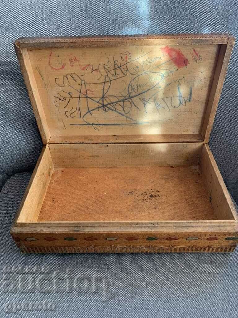 Auction  Bulgarian wooden beautiful painted ethnic box-1