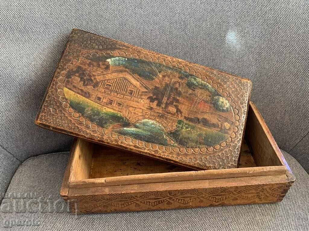 Auction Bulgarian wooden beautiful painted ethnic box-2 Auction Bulgarian wooden beautiful painted ethnic box-2