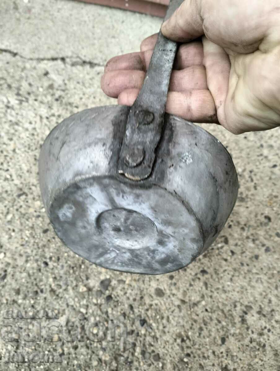 Delivery of Old copper ladle Delivery of Old copper ladle