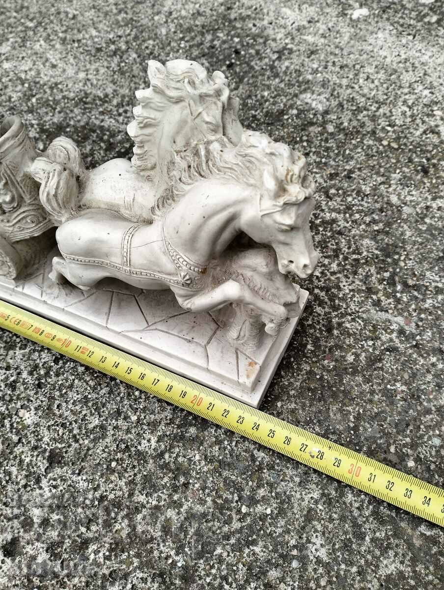 Auction Roman chariot with gladiator Auction Roman chariot with gladiator