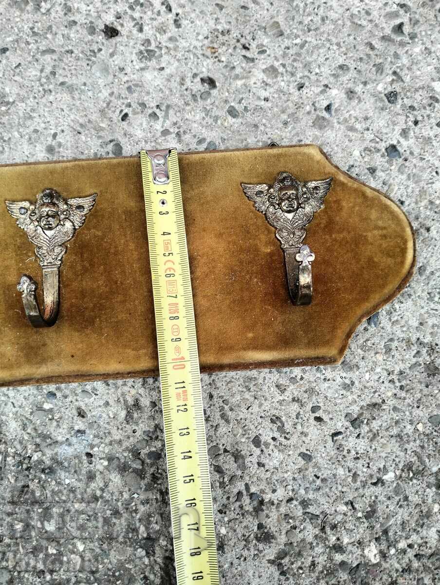 Delivery of Vintage wall hanger Delivery of Vintage wall hanger