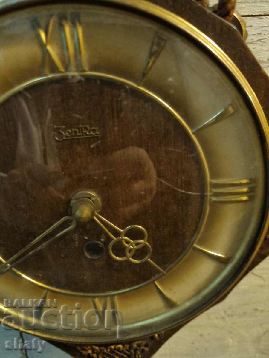 Old wall clock. Original with price 80.00 BGN | € 40.90 Old wall clock. Original with price 80.00 BGN | € 40.90