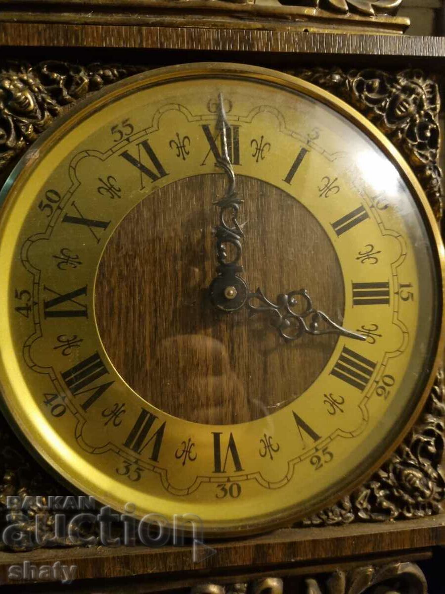 Old wall clock. Original with price 180.00 BGN | € 92.03
