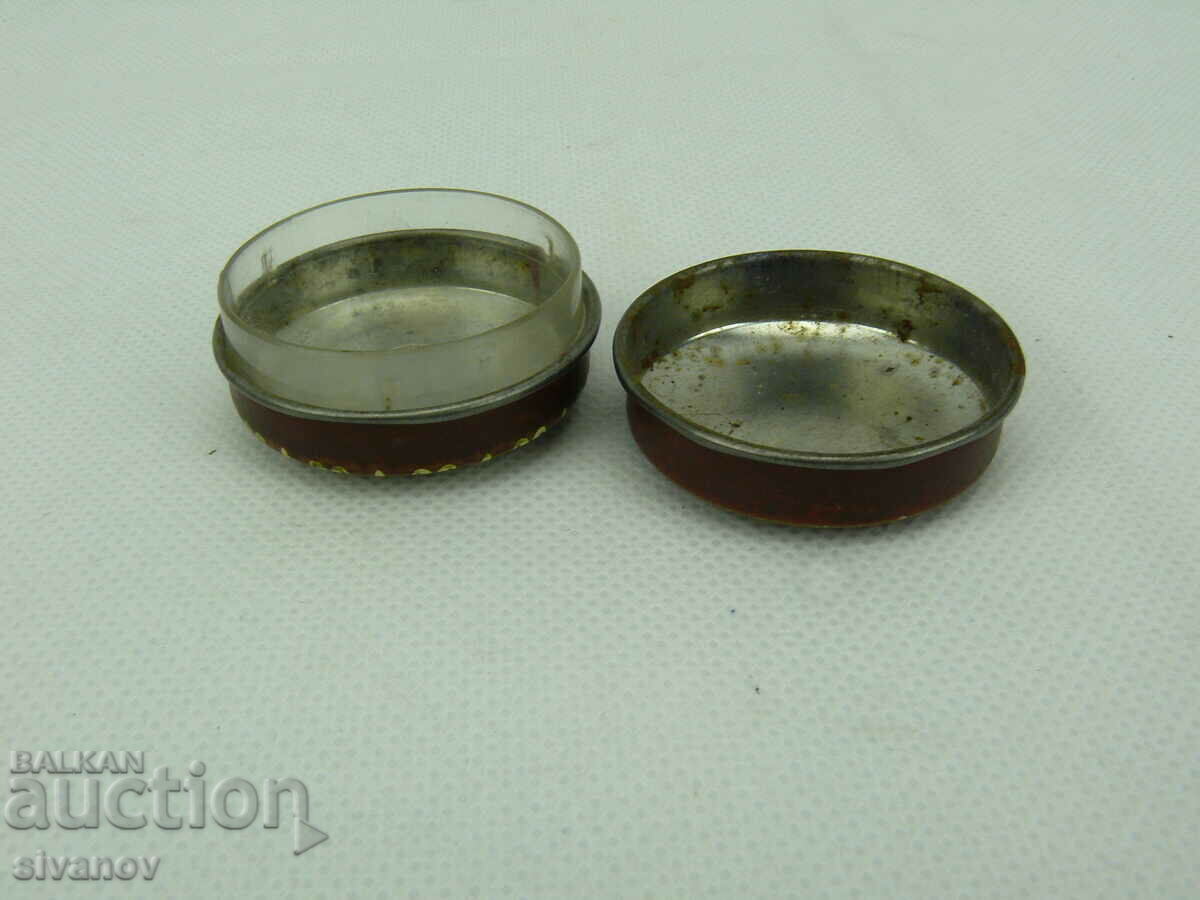 Auction Vintage Small Tin Metal Box #2256 Auction Vintage Small Tin Metal Box #2256