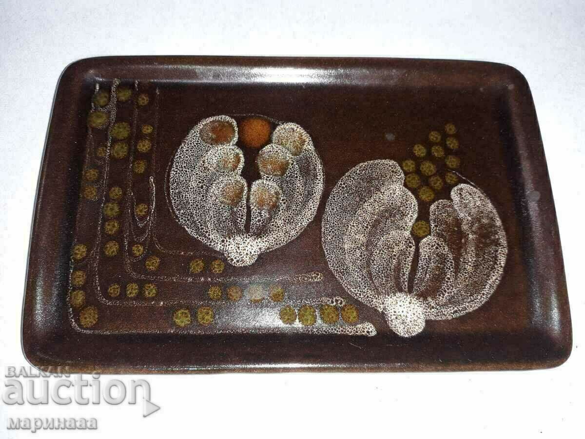 MASSIVE STAND. PLATE MASSIVE STAND. PLATE