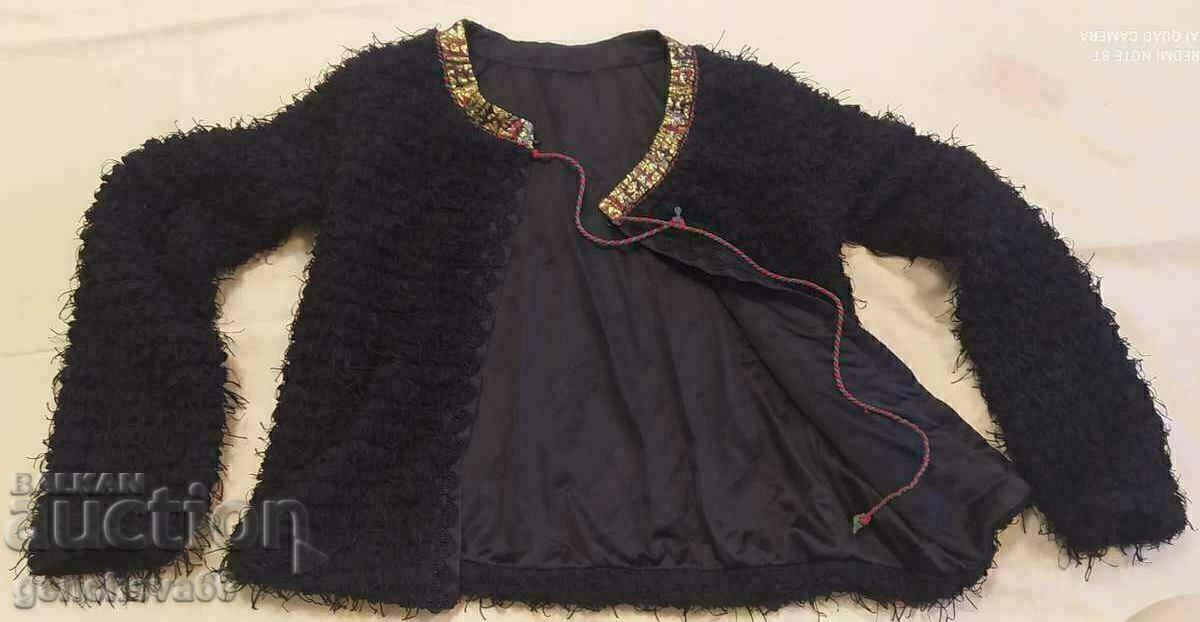 Delivery of Vest with sleeves, jacket