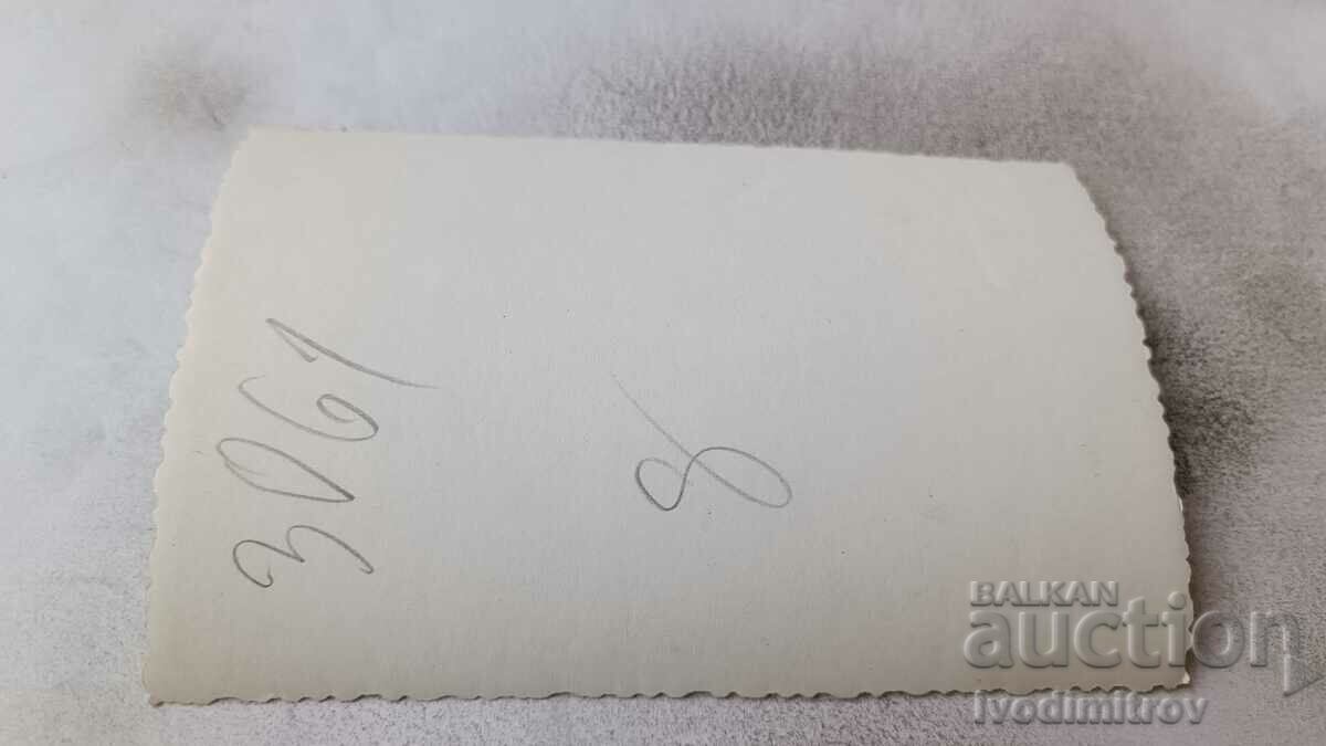 Photo Sofia An officer and a woman in the Boris garden with price 1.85 BGN | € 0.95 Photo Sofia An officer and a woman in the Boris garden with price 1.85 BGN | € 0.95