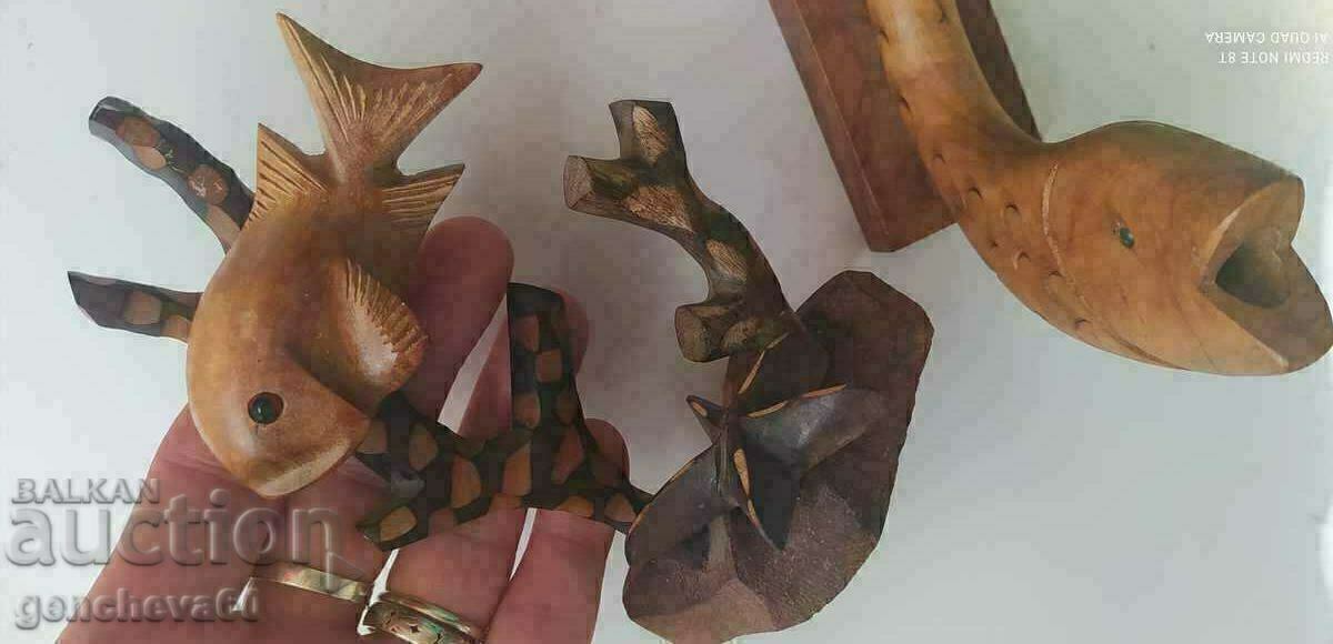 Lot of carved wooden fish figures for decoration with price 50.00 BGN | € 25.56 Lot of carved wooden fish figures for decoration with price 50.00 BGN | € 25.56