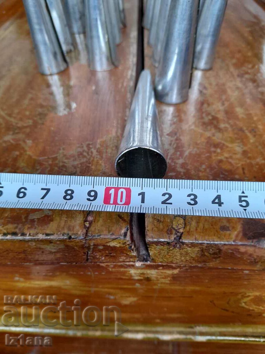 Delivery of Old molds for sweet cones Delivery of Old molds for sweet cones