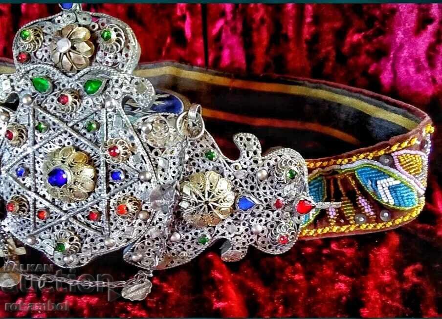 Auction  Unique silver filigree belt buckles