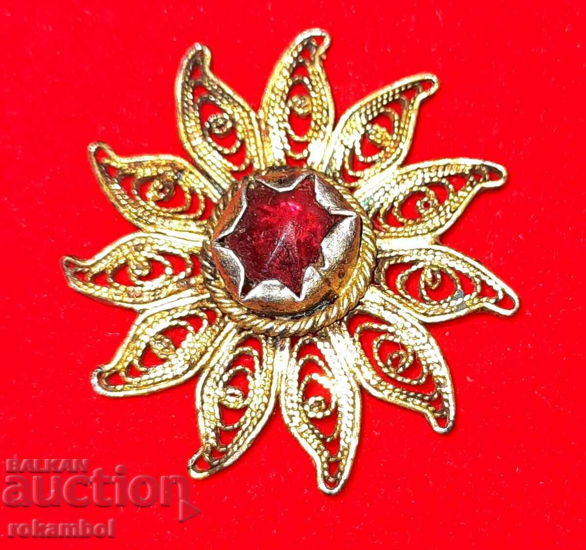 Αναγεννησιακό ασημί φιλιγκράν κοσμήματα με επιχρύσωση υδραργύρου.