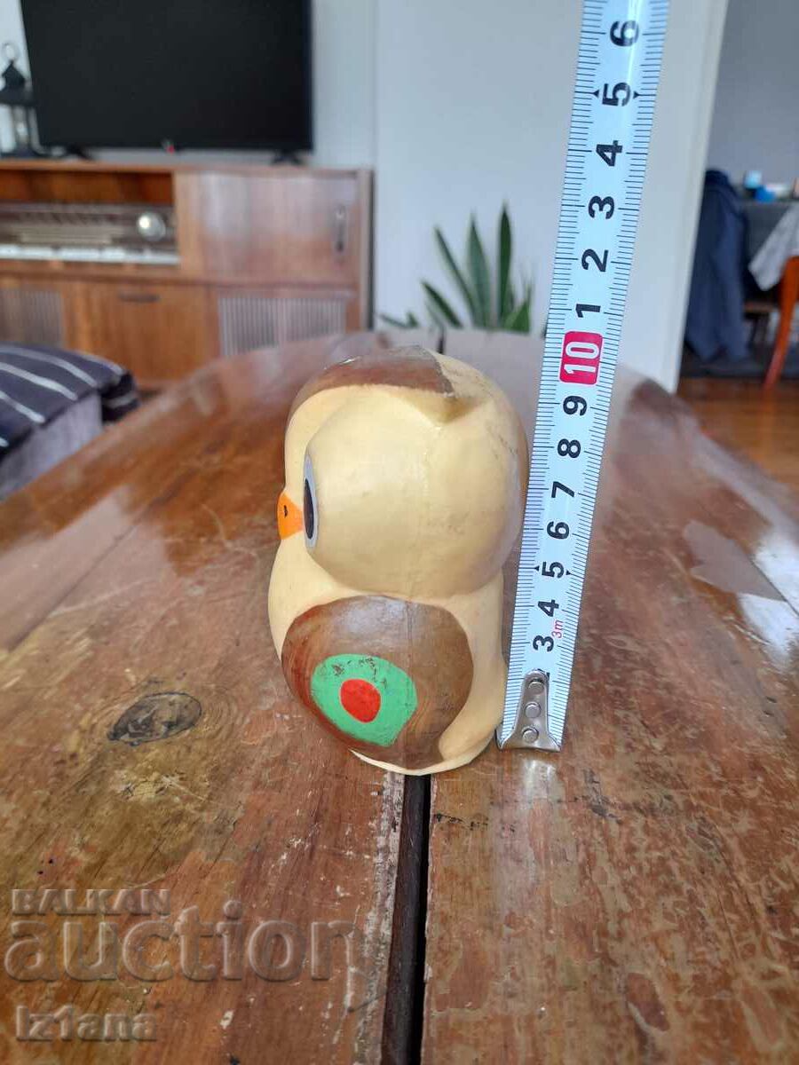 Delivery of Old rubber toy owl Delivery of Old rubber toy owl