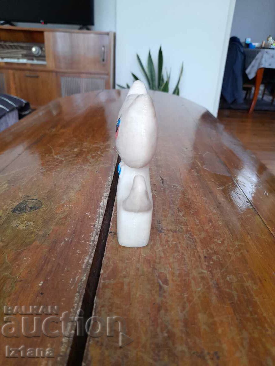 Delivery of Old rubber toy, kitten, cat