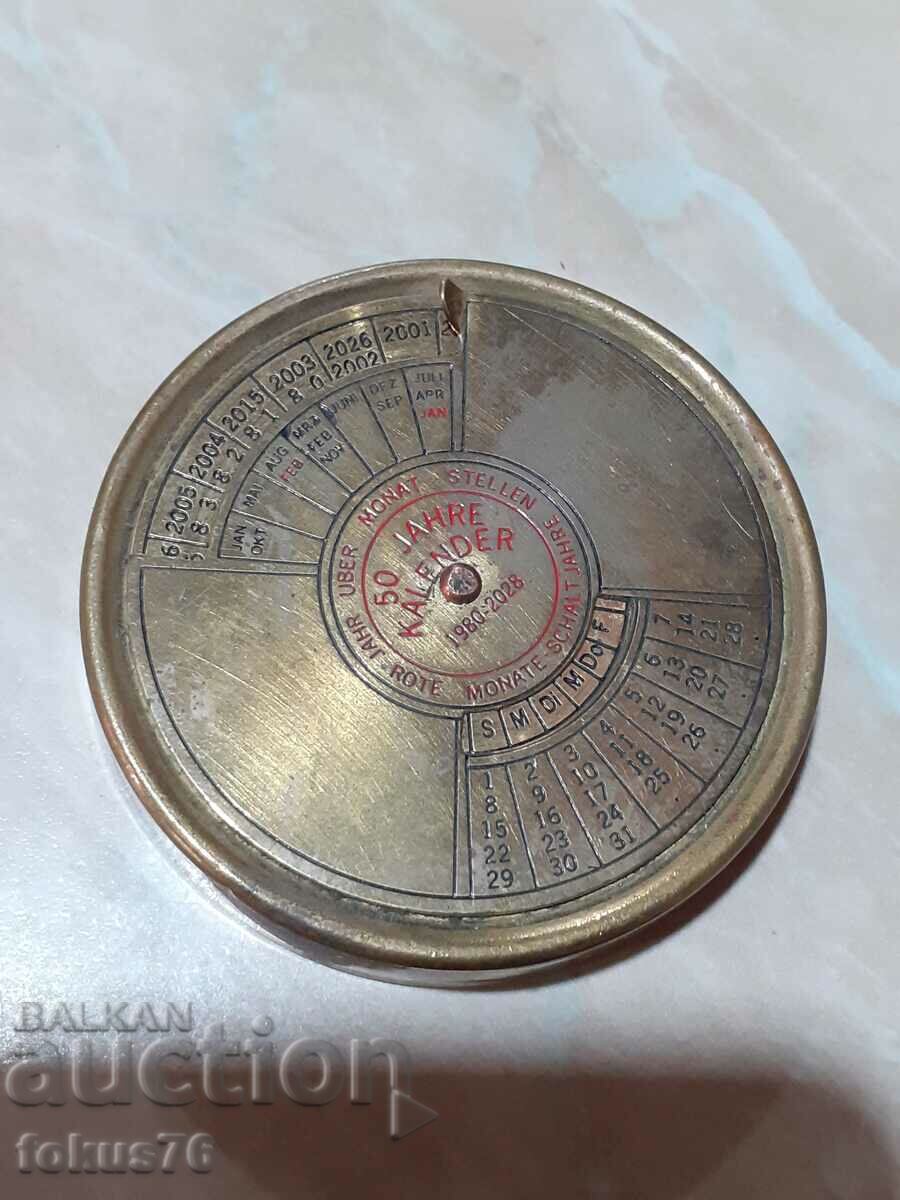 Licitație Calendar vechi din bronz Licitație Calendar vechi din bronz