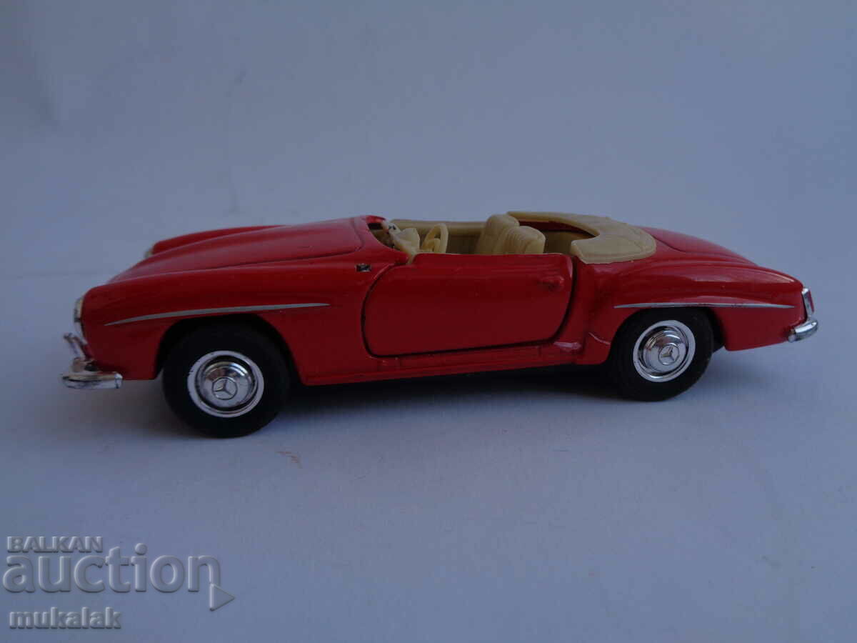 1:43 WELLY MERCEDES BENZ 190 SL MODEL DE JUCARIE CARRUZUT