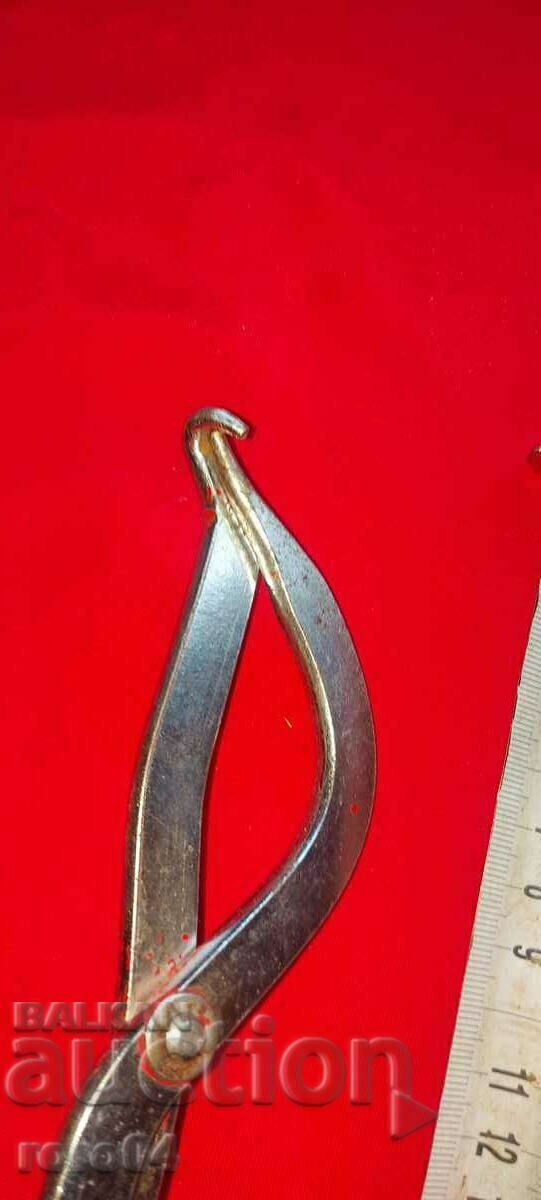 Auction  PLIERS - MOTO - SPRINGS - PADS