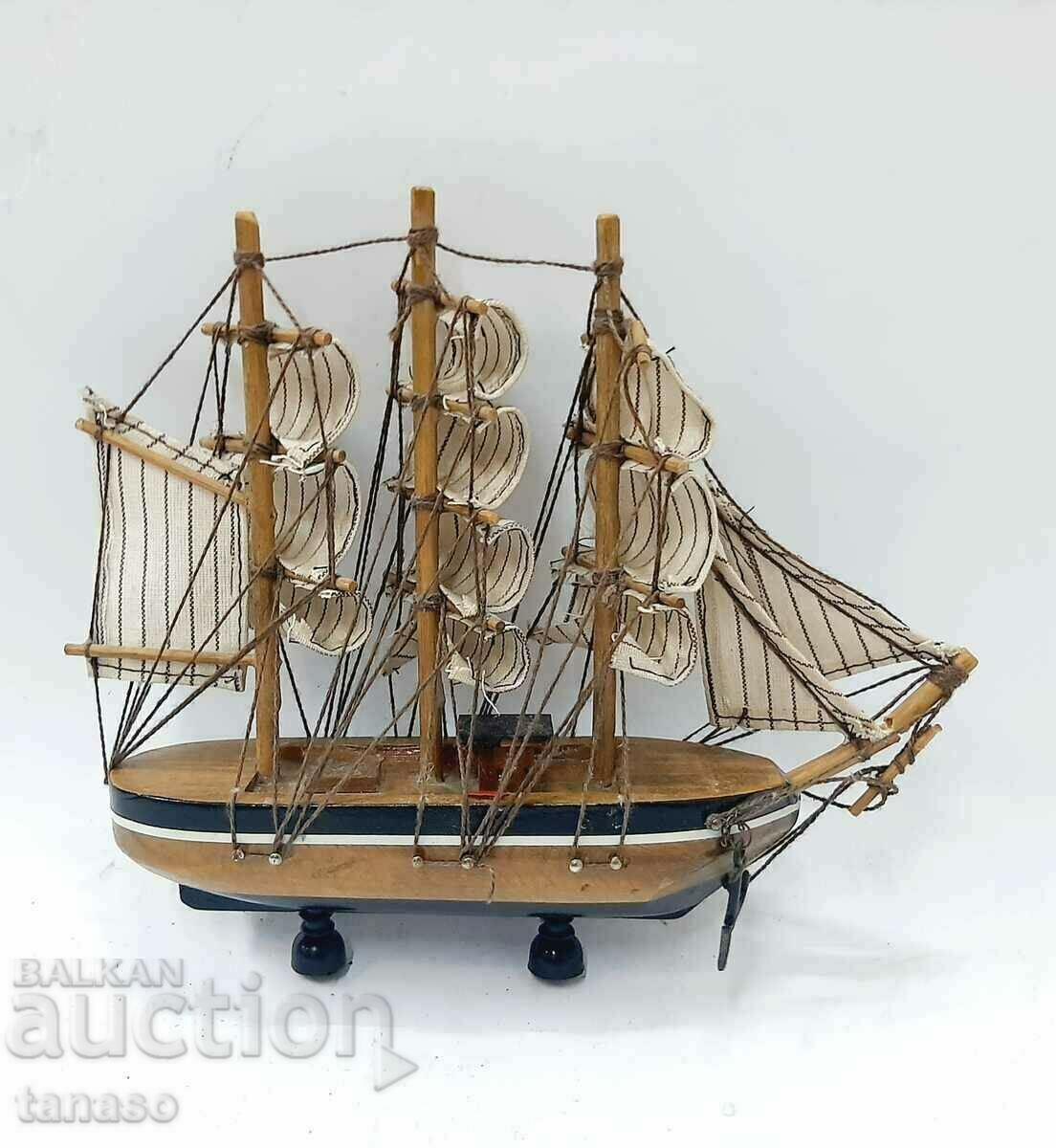 Sailing ship model (13.3) - 5 Sailing ship model (13.3) - 5