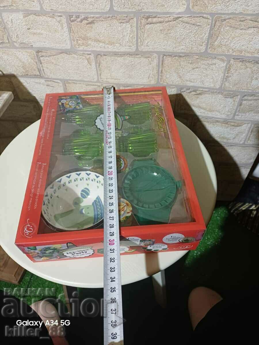 Mexican party set with price 40.00 BGN | € 20.45 Mexican party set with price 40.00 BGN | € 20.45