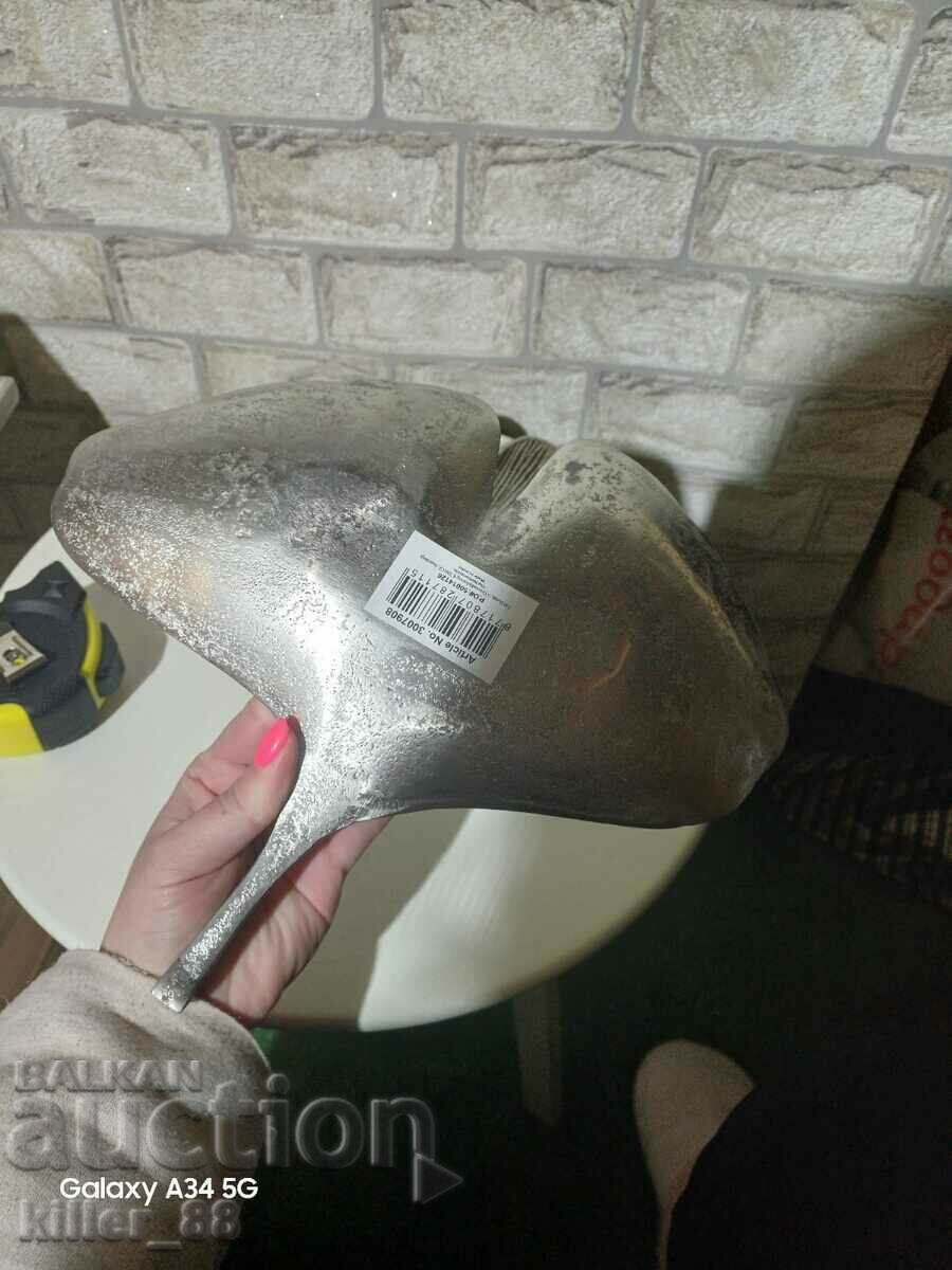 Delivery of Metal fruit bowls from the Netherlands Delivery of Metal fruit bowls from the Netherlands