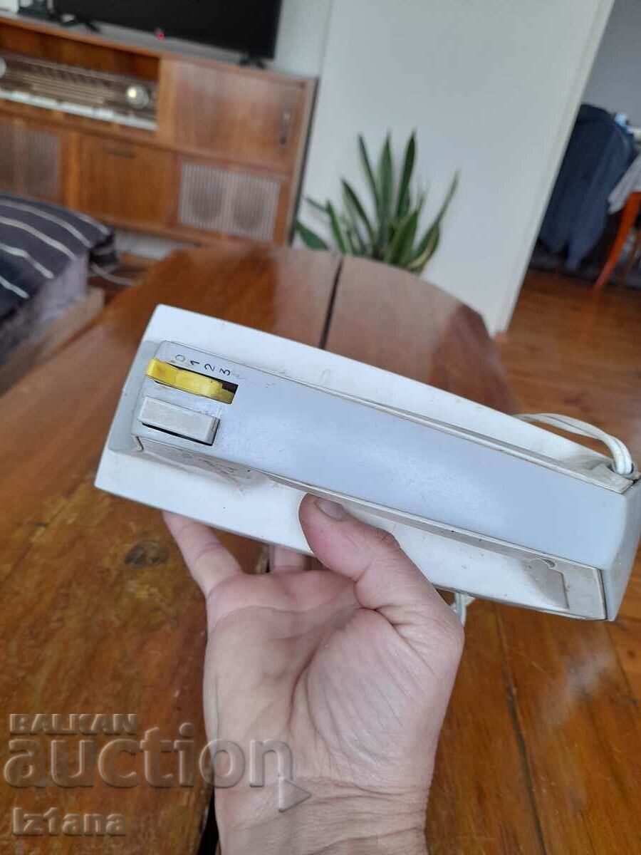 Παράδοση Ένα παλιό μίξερ Mulinex Παράδοση Ένα παλιό μίξερ Mulinex