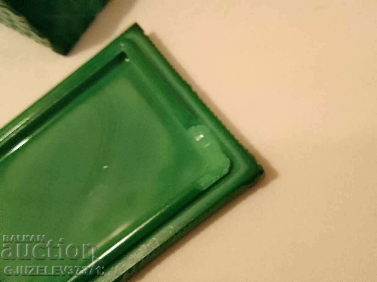 Delivery of Bohemian glass malachite box