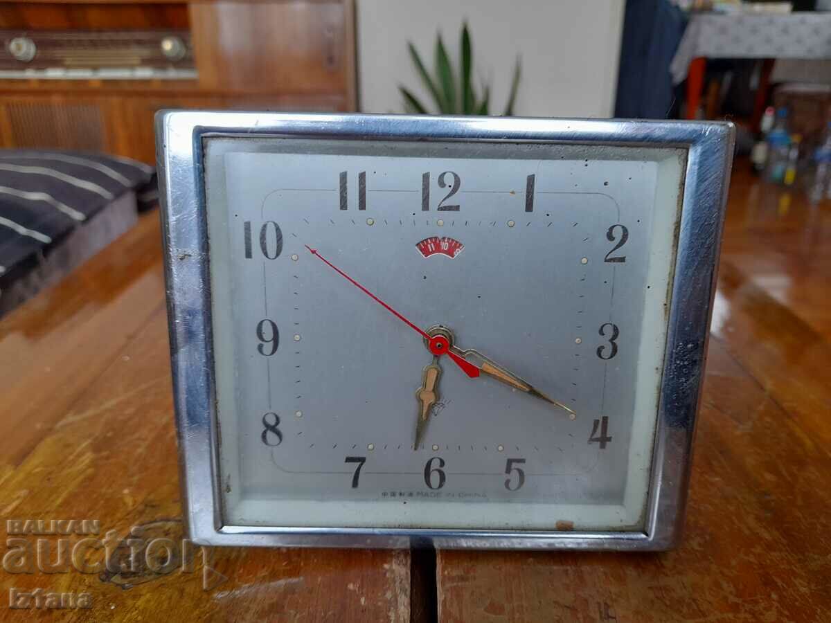 Old desk clock, alarm clock with price 12.00 BGN | € 6.14 Old desk clock, alarm clock with price 12.00 BGN | € 6.14