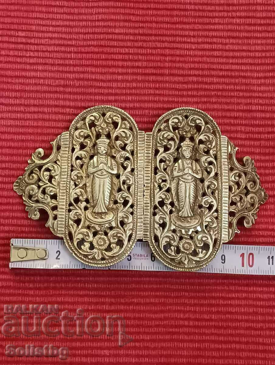 Delivery of Silver Belt Buckle, Indonesian Yogya 1900