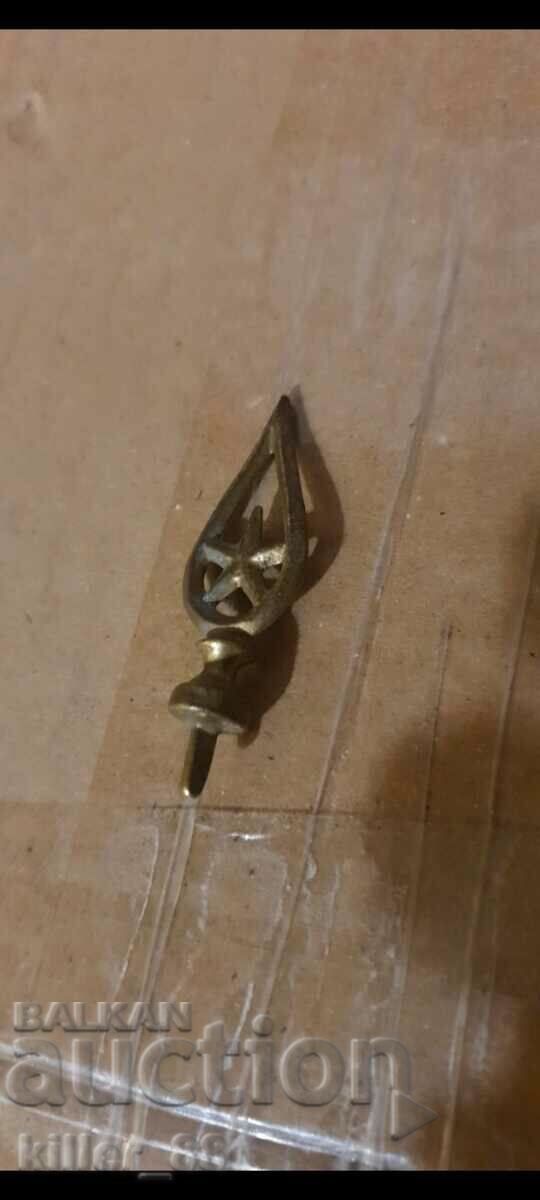 Small bronze tip