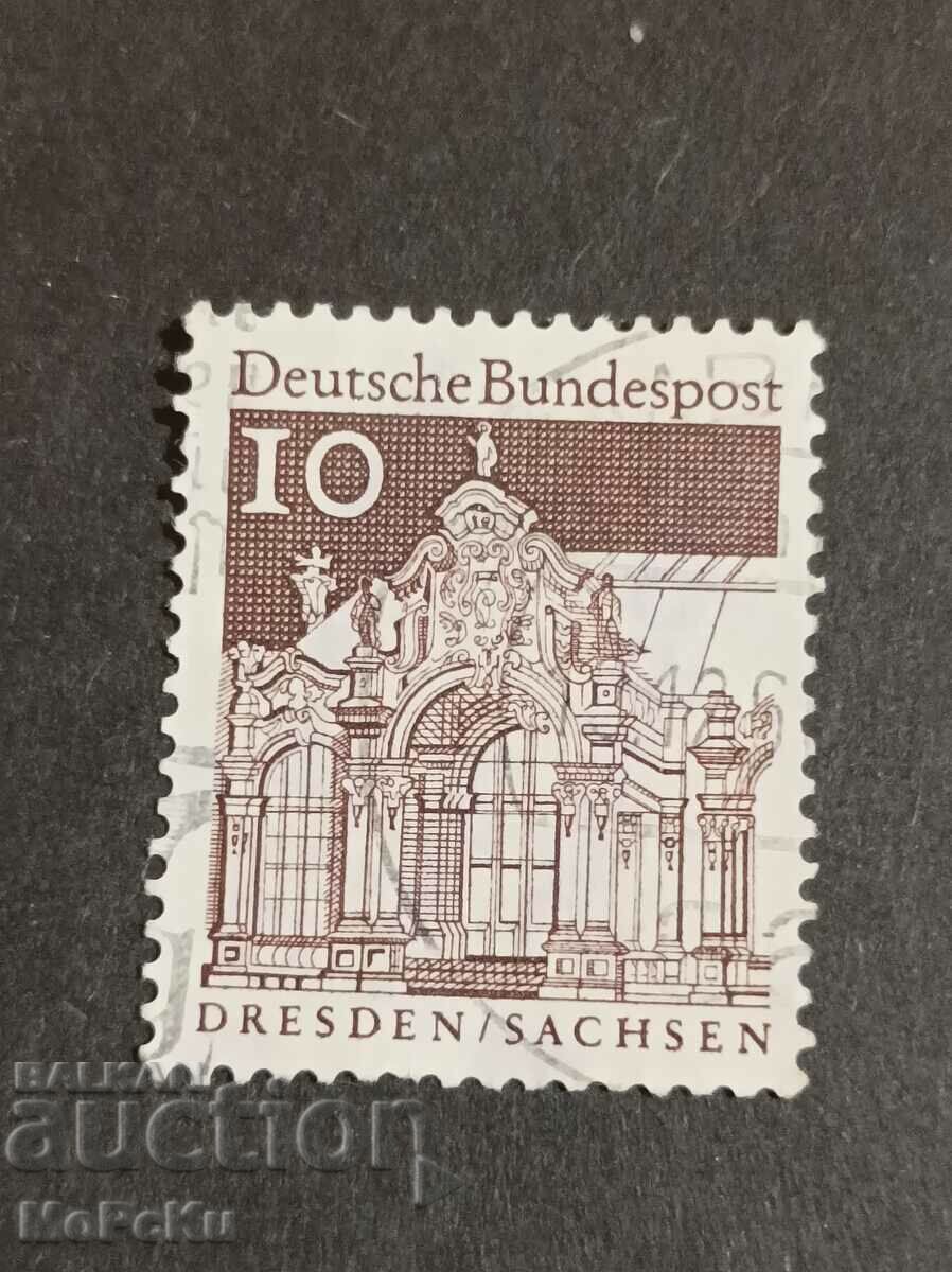 Post stamp